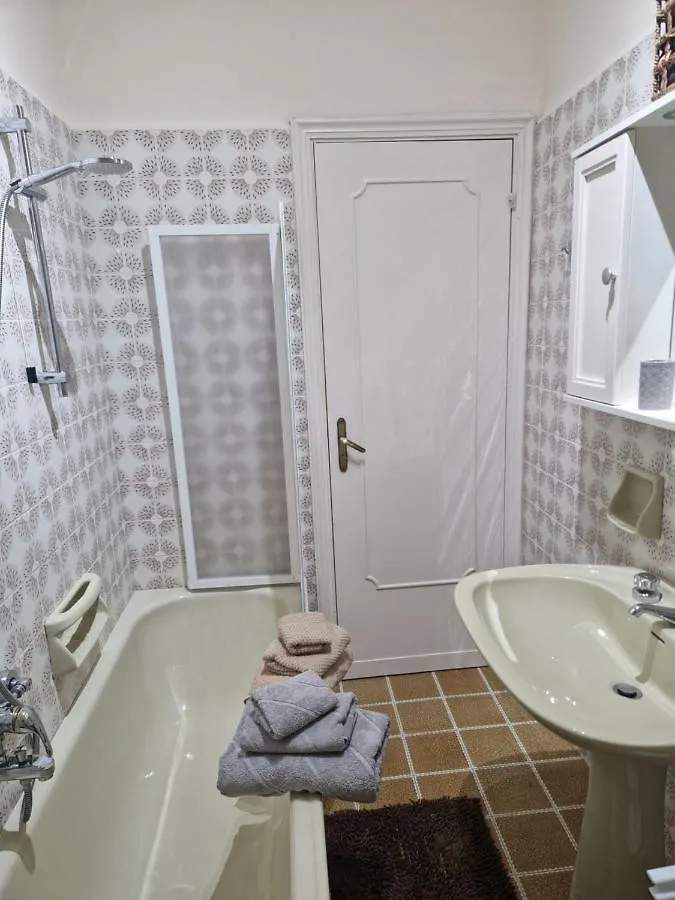 Apartment Appartamento Luna Parcheggio Gratuito Genoa