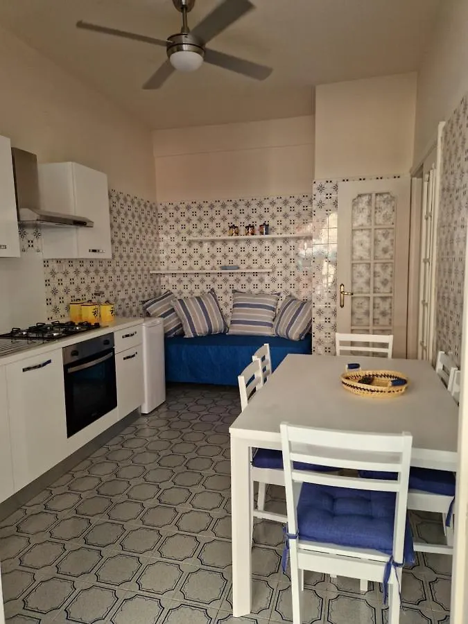 Appartamento Luna Parcheggio Gratuito Genoa Apartment