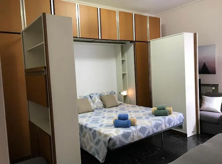Apartment Appartamento Luna Parcheggio Gratuito Genoa Italy